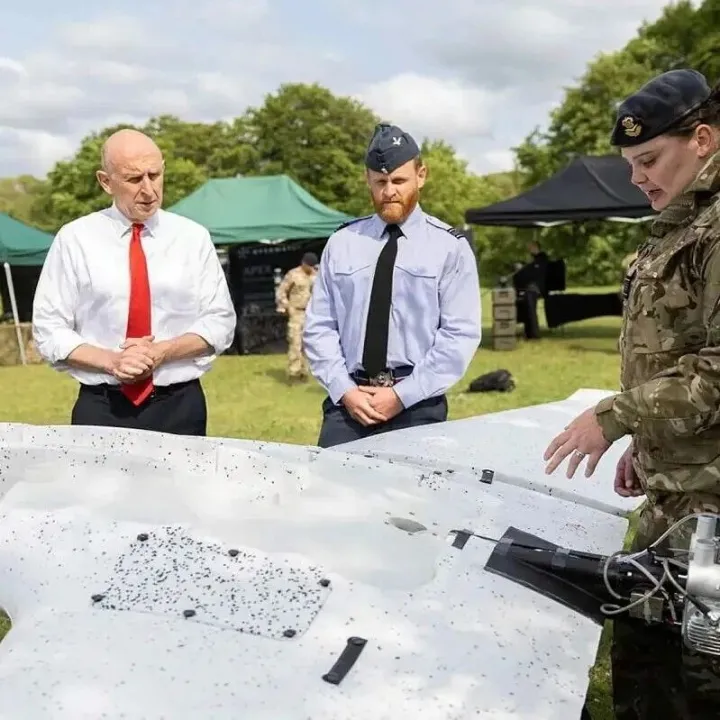 英国国防创新局（UKDI）首年投入超1.4亿英镑研发新型无人机系统