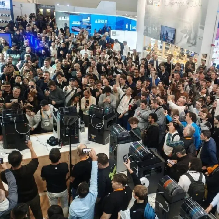 11月3D打印设备产量同比增100.5%！出口+国补+进课堂三重引爆