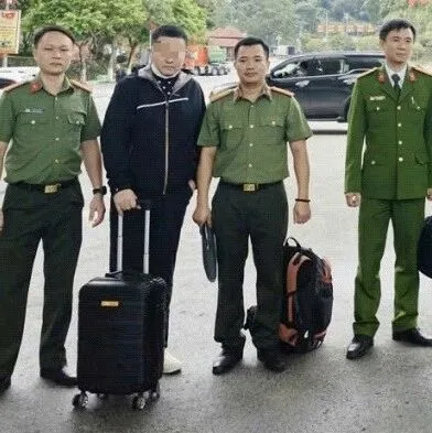 中国男子在越南河内<em>被</em>抓！涉嫌非法传销活动，<em>被</em>国际刑警组织<em>通缉</em>！