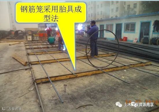 打桩时遇到坍孔,导管堵管,钢筋笼上浮,咋办_14