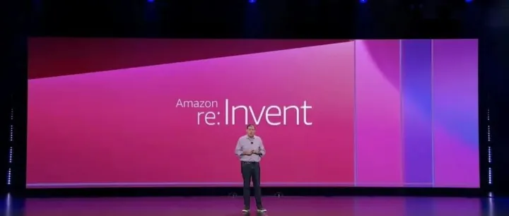 王座之上的亚马逊云科技，再度举起了他的“权杖”