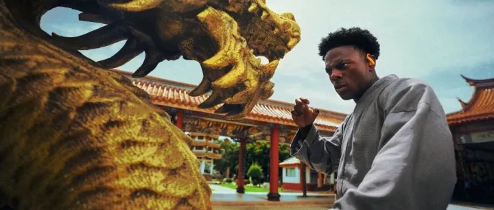 “甲亢哥”代言苹果Beats：创作者正式站上主流商业舞台