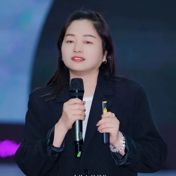 【薇瑾】高佣品力赚50万｜让自用成为最好的销售