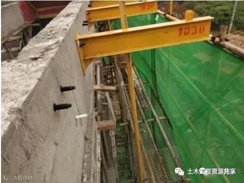 新型悬挑脚手架,重量减半,看看它如何施工?_13