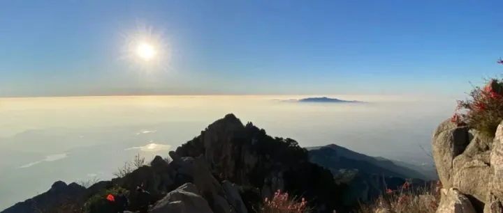 泰山破晓：维纳斯带为序，旭日东升映金山