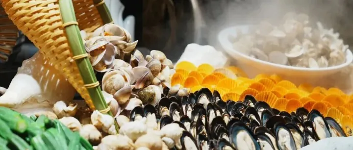 河源星级自助！海鲜、刺身、点心、甜点……100元吃到扶墙走→