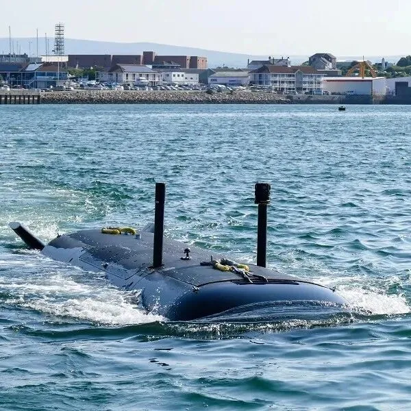 美英完成量子光学原子钟全球<em>首次</em>无人潜航器<em>搭载</em>海试