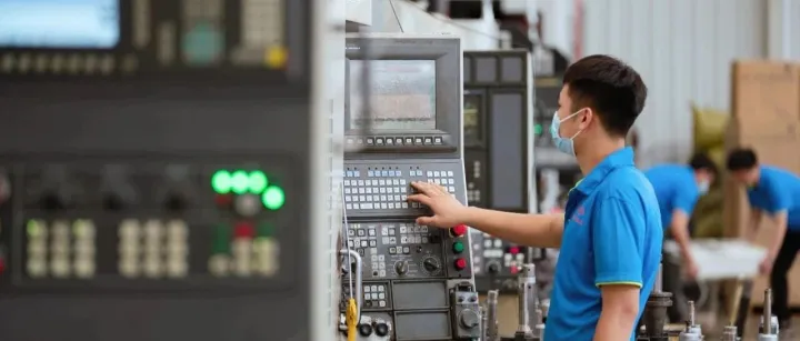 国产五轴数控<em>系统崛起：打破外资垄断</em>，迎接“中国制造”新机遇