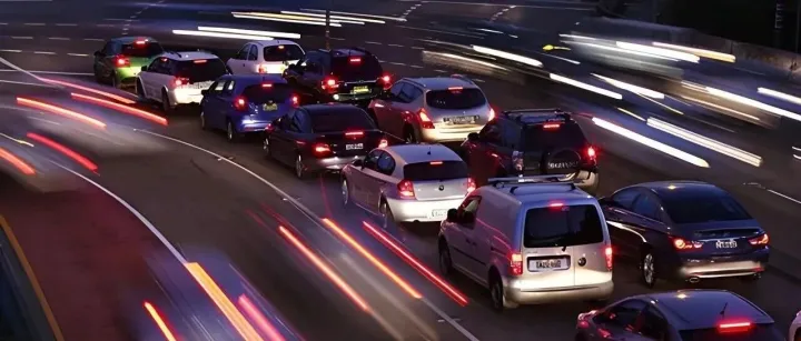 老百姓辛苦赚的钱，究竟花哪了？