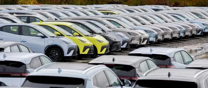 欧盟放宽排放目标，专家警告：看似德国“胜利”，实为中国电动车“铺路”