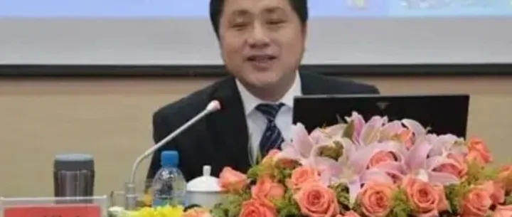 这件事儿真不好评论