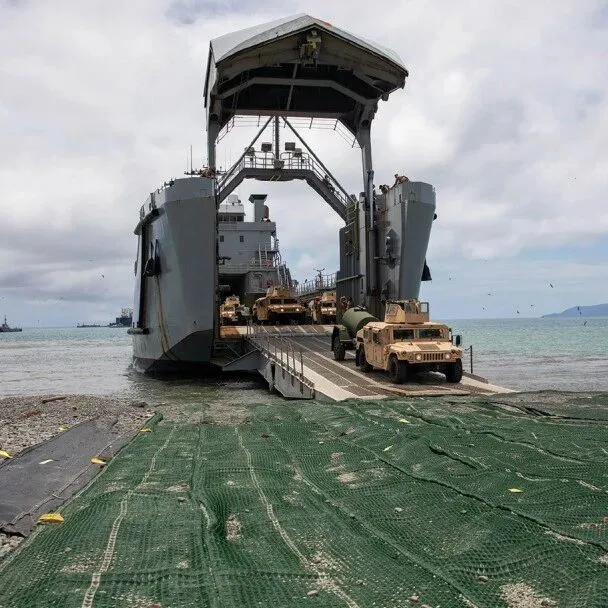 《分布式后勤与威慑》