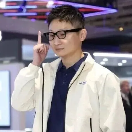 会说粤语的智能眼镜！Rokid 乐奇成澳门 AIE 爆款