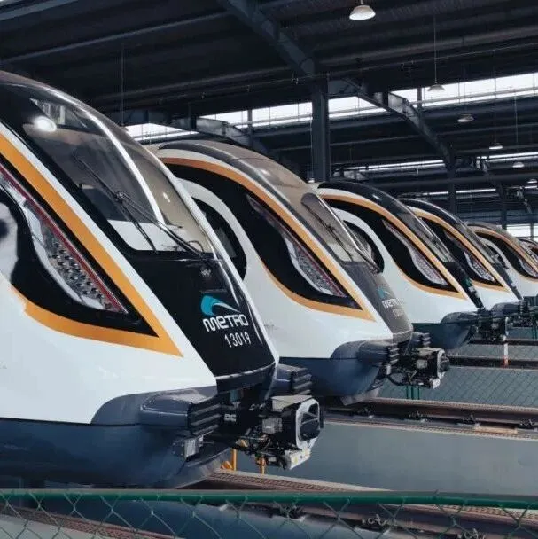 两新线正式开通！地铁线网突破750公里