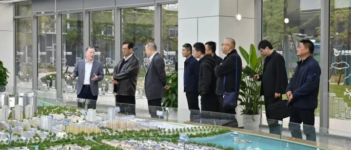 衡水市交通局及地方企业代表莅临雨后生活，共话协同发展