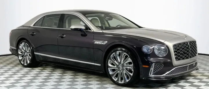 2025年賓利-飛馳4.0升 穆利<em>納</em><em>爾</em>轿车-双拼色 023214