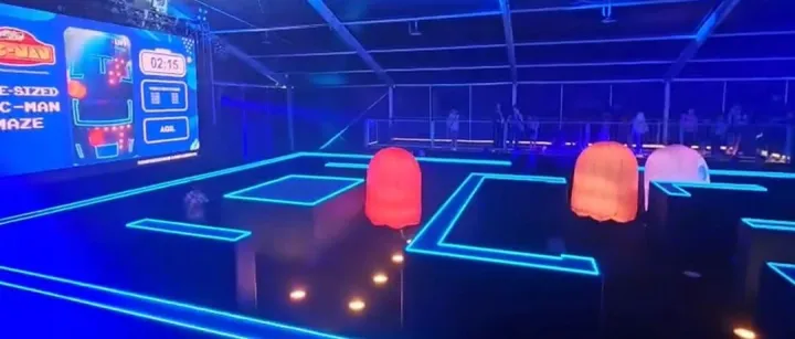 【下周活动】真人吃豆人空降圣淘沙！东盟最高投影秀免费看，怪诞风蜡雕展……拯救你的周末