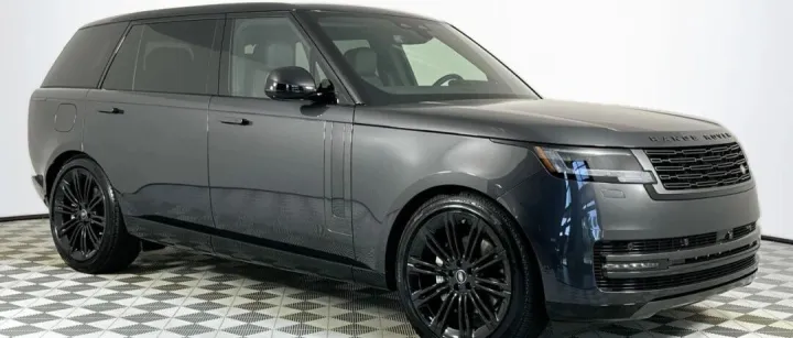 2025【USA】<em>路</em>虎攬勝<em>路</em>虎SE LWB 越野<em>車</em> - 訂製<em>車</em>輛(4-8周或14周)基礎<em>車</em>價:$114,900.00