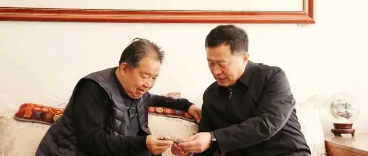 以“头雁”担当打响插入式微型机顶盒推广攻坚战 ——中国广电山东公司领导深入基层一线调研督导