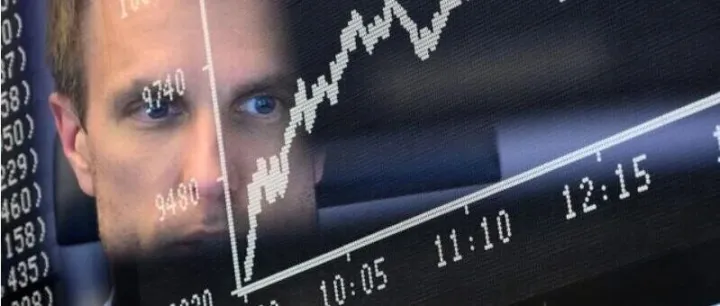 拒绝“无效勤奋”：为什么99%的频繁交易都在毁掉你的账户？