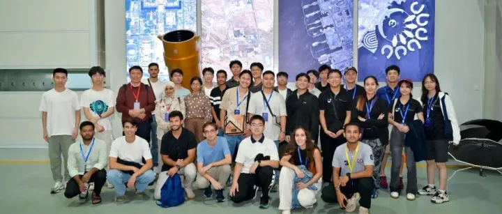 30余位海内外高校机构代表走进北京先进装备制造实验室