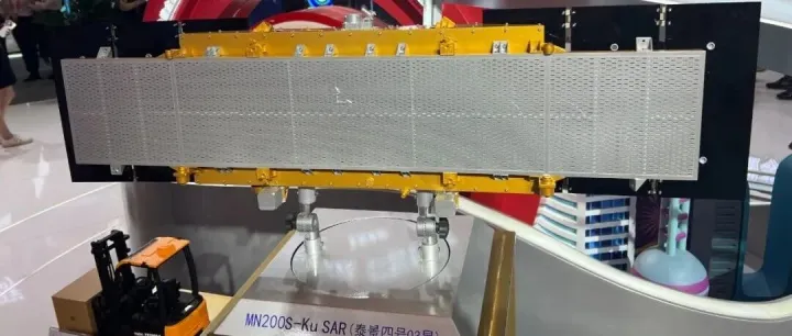 “ 商业卫星制造+服贸 ” 硬核亮相百年首钢园