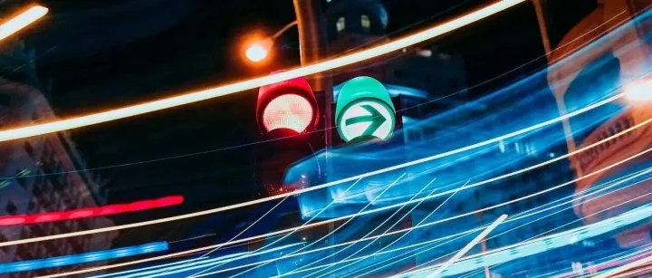 “从代码到车轮”，解锁软件引领出行新时代