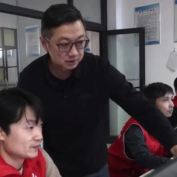 中国广电兵团公司领导深入一线调研督导插入式微型机顶盒部署工作