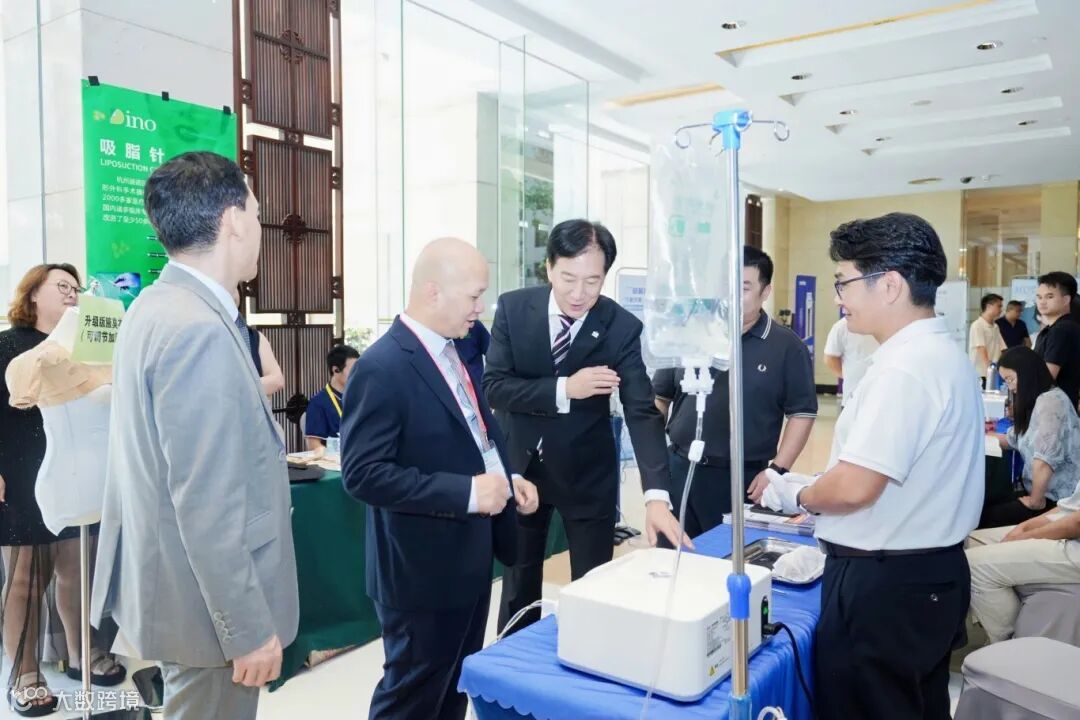 专家来访 (2).jpg