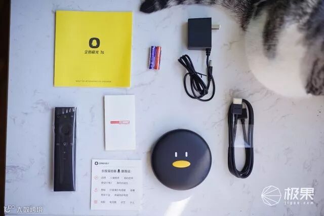 企鹅极光盒子1s