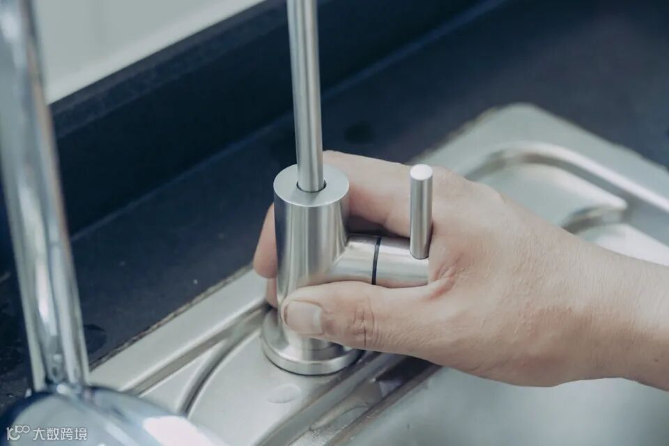 352K10厨下式反渗透净水器