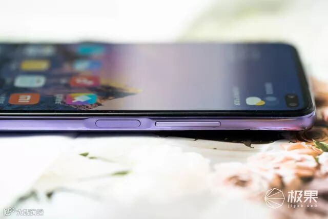 1999买双模5G!RedmiK30评测:提前剧透明年旗舰大战!