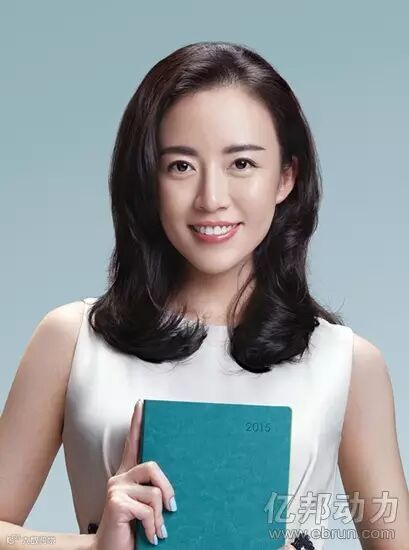 “潇洒姐”王潇现在要告别《时尚COSMO》