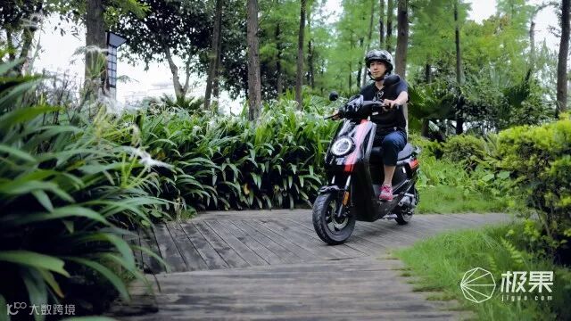 动力强劲续航长久,小牛电动车M+PRO也能有推背感