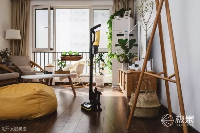 凯驰(Karcher)VC4i手持无绳充电吸尘器