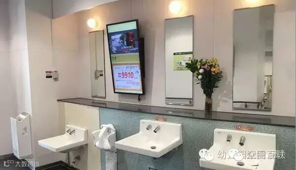 日本公共卫生间的“魔鬼细节”