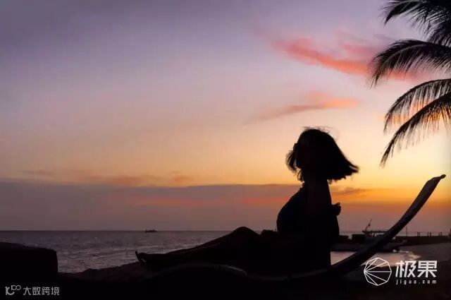 魔声 Backfloat 蓝牙音箱