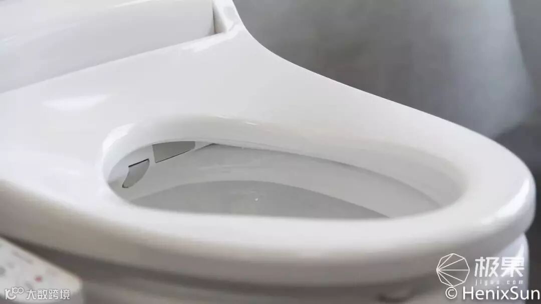 「体验」坐下就暖的马桶盖,还能顺便做水疗!给你“暖冬式”如厕体验!