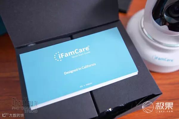 iFamCare小觅智能逗宠监护器