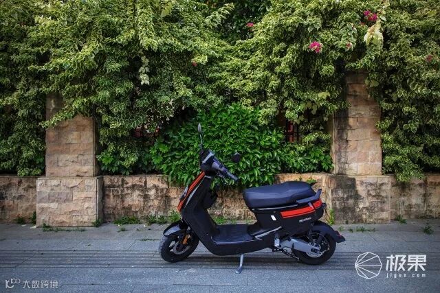 动力强劲续航长久,小牛电动车M+PRO也能有推背感