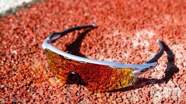 欧克利 Radar EV 运动太阳镜