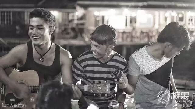 魔声 Backfloat 蓝牙音箱