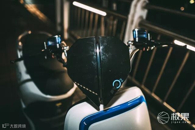 森蓝O2电动摩托车