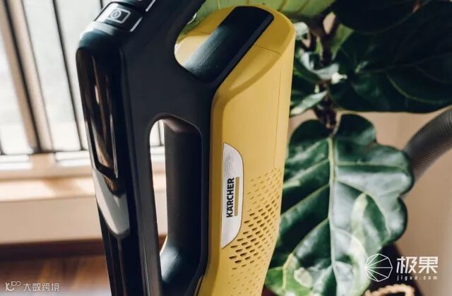 凯驰(Karcher)VC4i手持无绳充电吸尘器