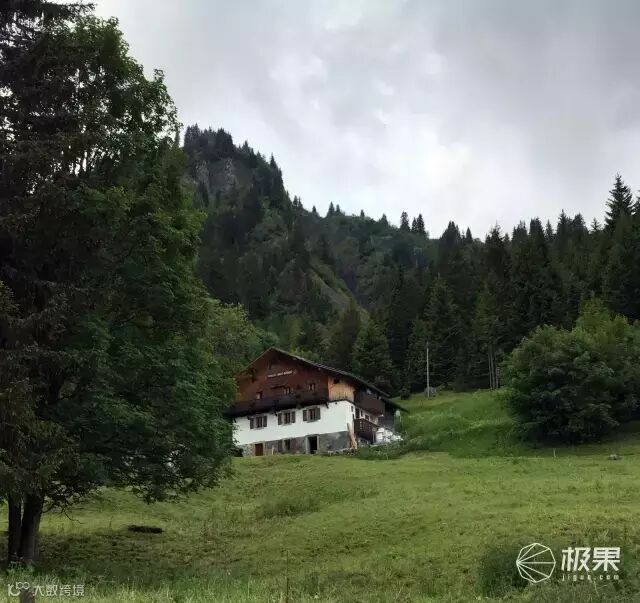 Suunto Traverse Alpha 腕表