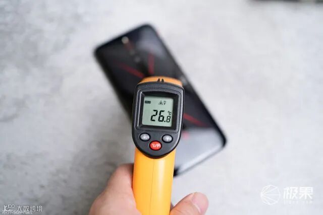 努比亚红魔5G游戏手机