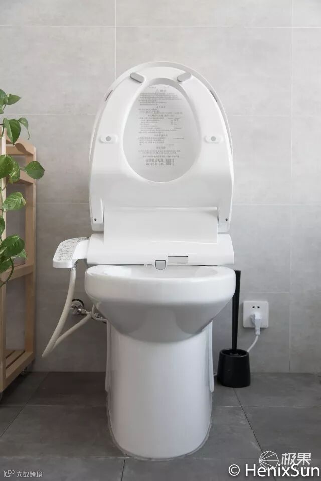 「体验」坐下就暖的马桶盖,还能顺便做水疗!给你“暖冬式”如厕体验!
