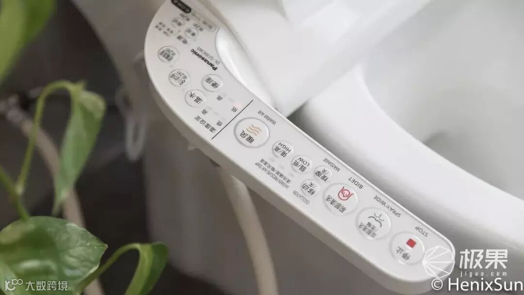 「体验」坐下就暖的马桶盖,还能顺便做水疗!给你“暖冬式”如厕体验!