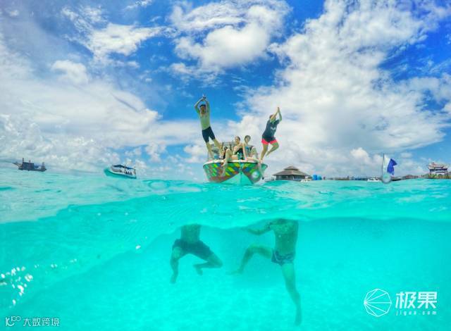 魔声 Backfloat 蓝牙音箱