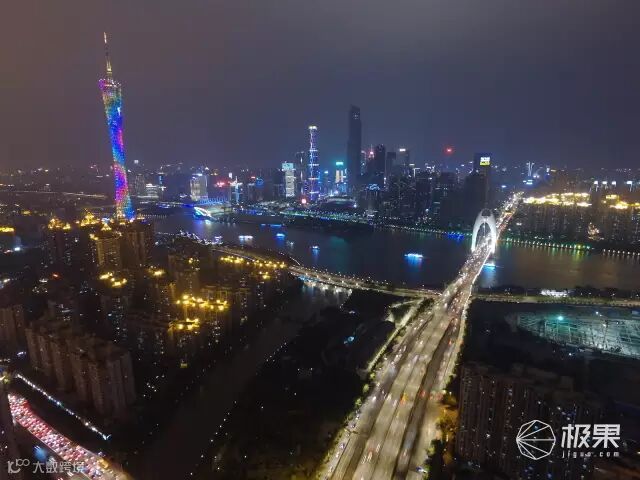 大疆 精灵3 标准版 无人机